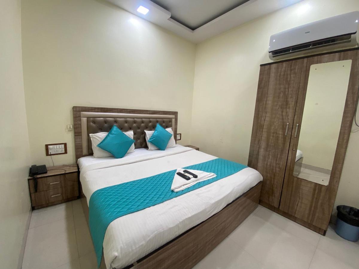 Hotel Apsara- Near J J Hospital Mumbai Exterior photo