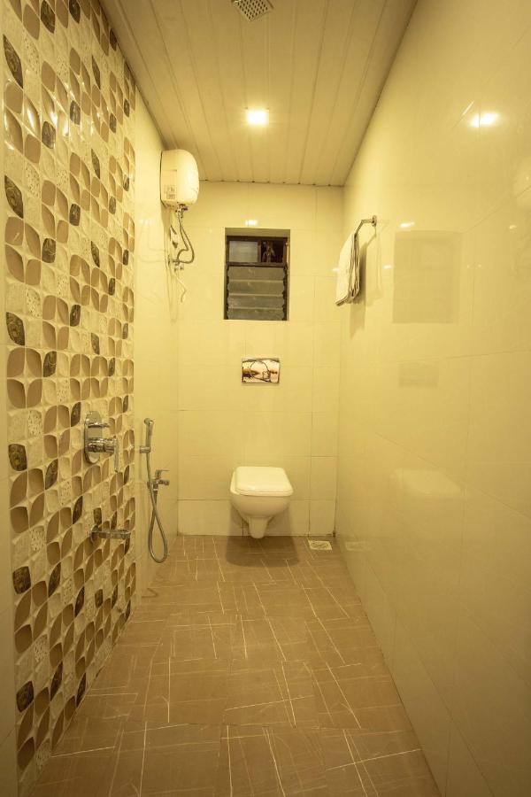 Hotel Apsara- Near J J Hospital Mumbai Exterior photo