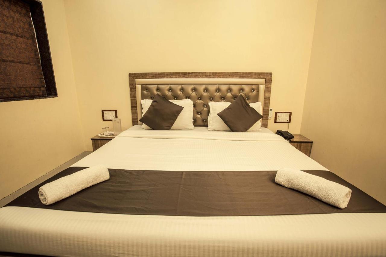 Hotel Apsara- Near J J Hospital Mumbai Exterior photo